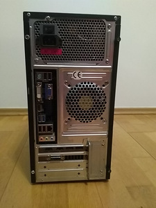 Intel E3-1240/B75M/8GB RAM/SSD 512GB/Radeon RX 470 4GB (7 foto / 10)