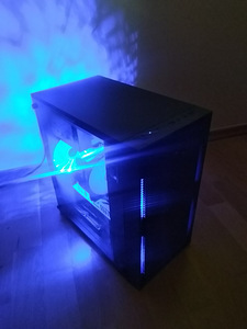 Xeon E5-2670/X79/64GB RAM/SSD 128GB/HDD 1TB/Radeon RX 470 8G (2 foto / 10)