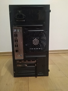 Xeon E5-2670/X79/64GB RAM/SSD 128GB/HDD 1TB/Radeon RX 470 8G (6 foto / 10)