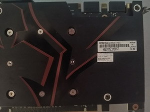 Ryzen 5 2600X/B450/16GB RAM/SSD 500GB/GTX 1070TI 8GB (10 foto / 10)