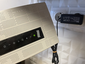 Ruuter Inteno Broadband Technology AB DG200A (2 foto / 4)