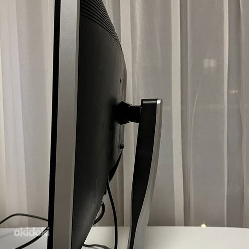 Dell UltraSharp U2412M 24-Inch Screen LED-Lit Monitor, Black (foto #7)
