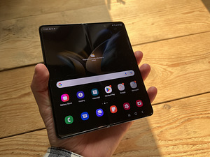 Samsung Galaxy Z Fold4 (1 foto / 2)