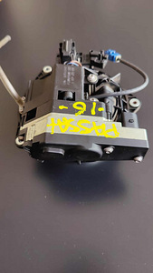 VW passat B8 tagurduskaamera luuginupuga 3GO827469 (3 foto / 4)