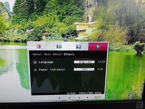 Продам хороший монитор LG 1920х1080 60Гц. (10 фото из 10)