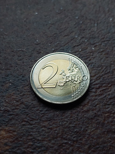2 евро Франсуа Миттеран 2016 года. (2 фото из 2)