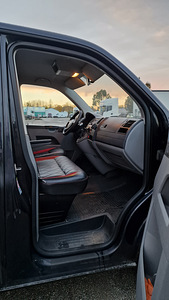 VolksWagen Transporter T5 (9 foto / 11)