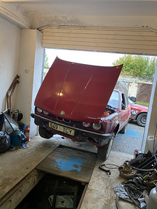 Myya BMW E30 sedaan. (2 foto / 9)