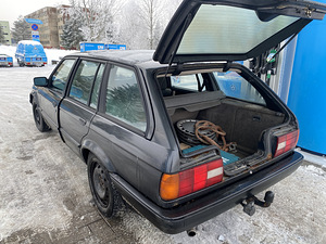 BMW E30 316i 1.8 83kw (5 фото из 6)