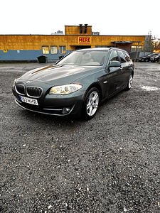 BMW F11 525 D 2012 (2 foto / 15)