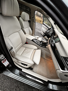 BMW F11 525 D 2012 (9 foto / 15)
