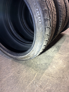 215/40/zr18 (1 фото из 2)