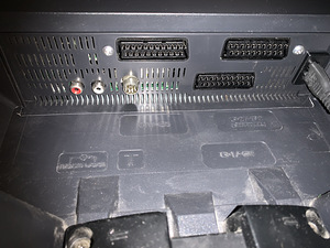 Televiisor Sony Wega LCD Color TV 32" (5 foto / 10)