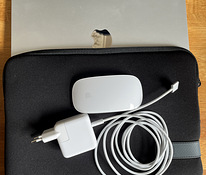 MacBook Air M2 (A2681) + Magic Mouse + Case Logic sleeve