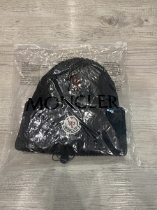 Moncler (2 фото из 2)
