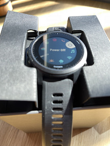 Garmin Forerunner 945 с черным ремешком (3 фото из 4)