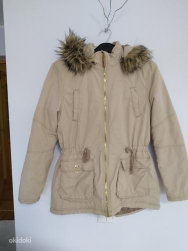 Светло-коричневая куртка 152 см (фото #1)