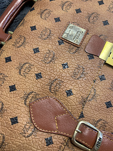 Vintage MCM portfell/messenger bag (4 foto / 4)