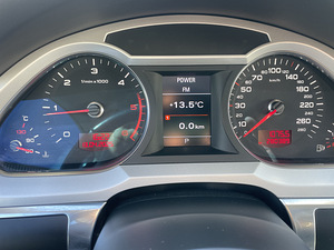 Audi A6 allroad QUATTRO 3.0 176kW (10 foto / 10)