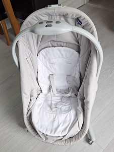 Chicco шезлонг/колыбель (3 фото из 4)