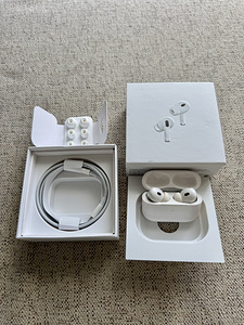 Apple Airpods pro 2 (1 foto / 2)