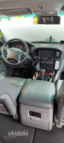 Toyota land cruiser 100