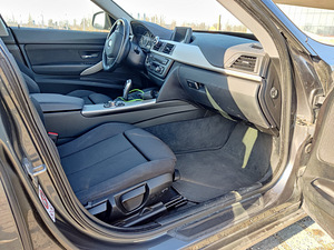 BMW 320 GT Гран Туризмо 2016 (12 фото из 15)