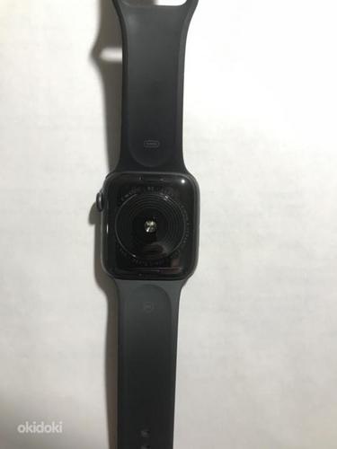 Apple Watch SE 44 мм (фото #3)