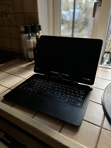 Dell laptop (3 foto / 3)
