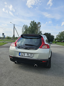 Volvo C30 2.4d 132kw (4 foto / 10)