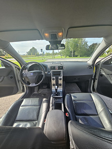 Volvo C30 2.4d 132kw (8 foto / 10)
