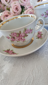 Фарфоровые чашки и блюдца "Мара" RPR 70-80 гг (2 фото из 9)