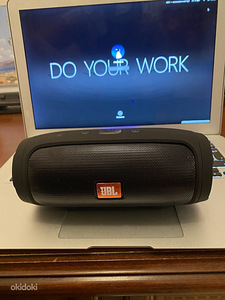 Колонка JBL charge 3 + (Новые) Kolonna JBL maksa 3 + (jauna) (4 фото из 7)