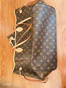 Сумка Louis Vuitton(Реплика) (2 фото из 9)