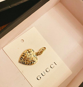 Повязка на голову , стильная , ультра Модная с камнями Gucci (4 фото из 4)
