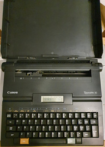 Canon Typestar 10 (электронная пишущая машинка).