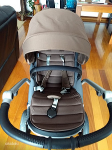 Коляска Britax Roemer Affinity 2 с люлькой в комплекте. (3 фото из 4)