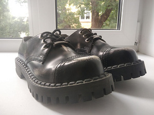 Ботинки Camelot Польша Grinders Dr. Martens (1 фото из 4)