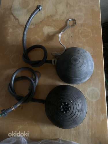 Kummist paadipump
