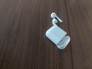 AirPods 2 kõrvaklapid (3 foto / 3)
