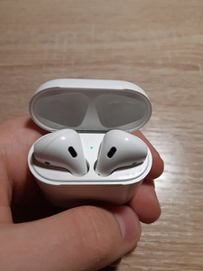 Airpods 2. generatsioon (1 foto / 3)