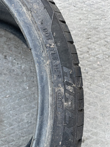 Suverehvid 235x35 R19 (2 foto / 3)