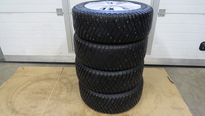 Ford rattad veljed, naastrehvid Goodyear 205/55 R16 (4 foto / 4)