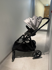 Cybex Gazelle S 2023 рама и 2025 серое сиденье (4 фото из 4)