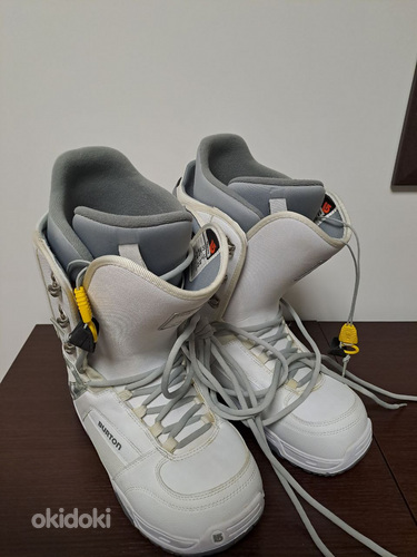 Ботинки для сноуборда фирмы Burton (фото #3)
