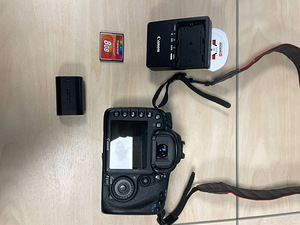 Canon 7d body (1 foto / 8)