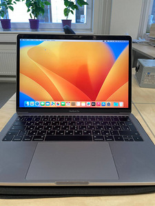 Macbook pro 2017 13 16 GB 256 (4 foto / 8)