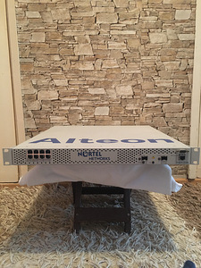 Nortel Networks Alteon 2208 1U Multi-Application 8 Port (2 foto / 9)