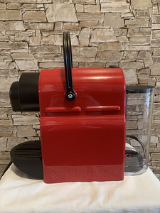 Nespresso Krups Inissia kapslikohvimasin (6 foto / 10)