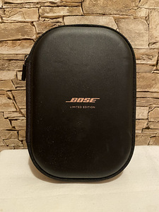 Bose QC35 II — розовое золото (6 фото из 7)